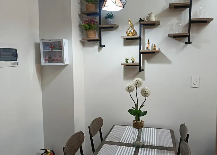 Bloom Residences Tower B 1525 Apartahotel